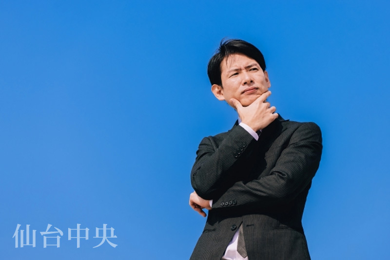 包茎のままで過ごし不安を抱える男性